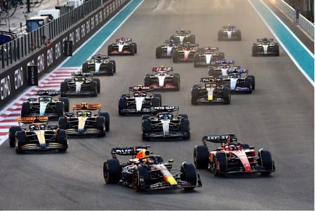 Формула 1 в Абу Даби с включени билети за всички дни от надпреварата